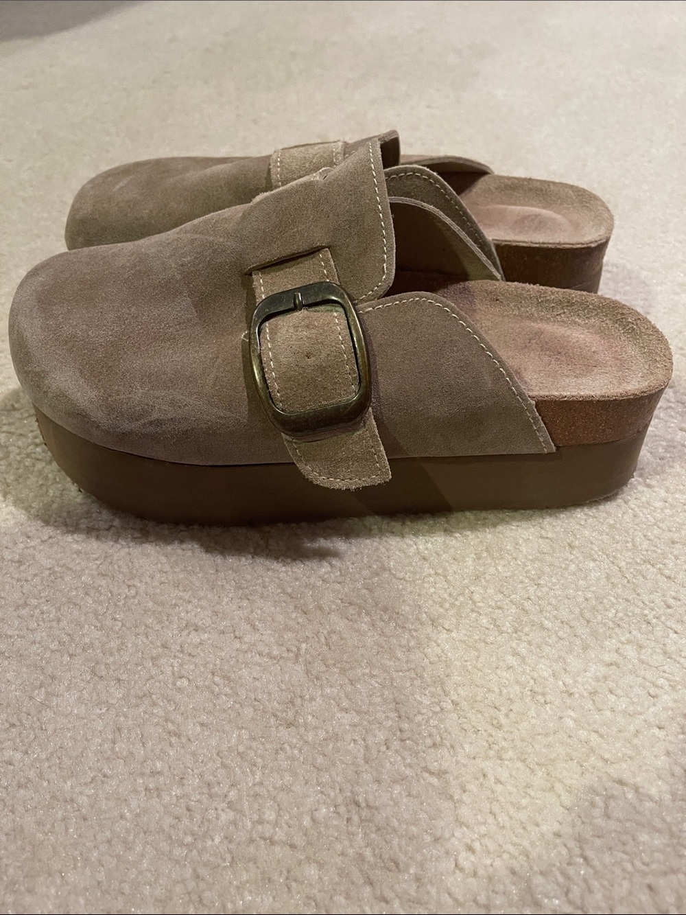 Cushionaire Platform Suede Buckle Mule in Taupe